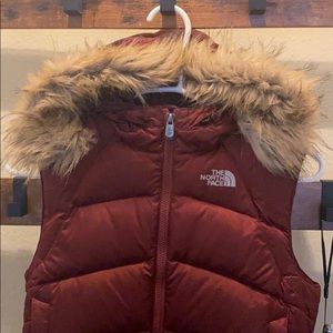The North Face 550 vest